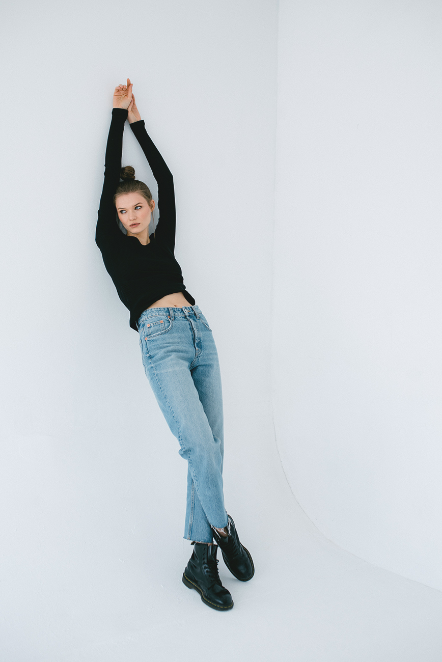 GRACE LONGSLEEVE black rozm. M (brak skaz, ostatnie sztuki)